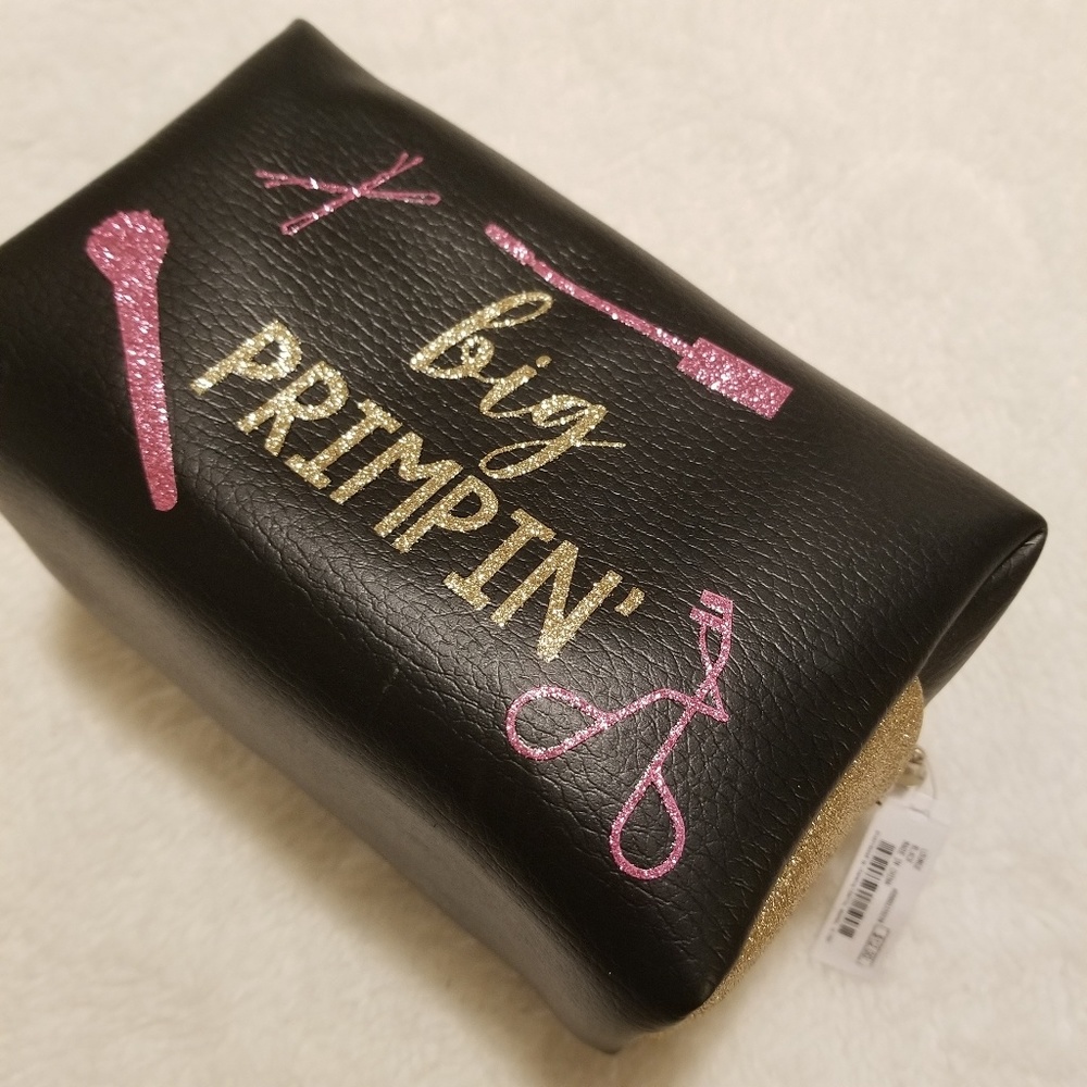 New cosmetic bag